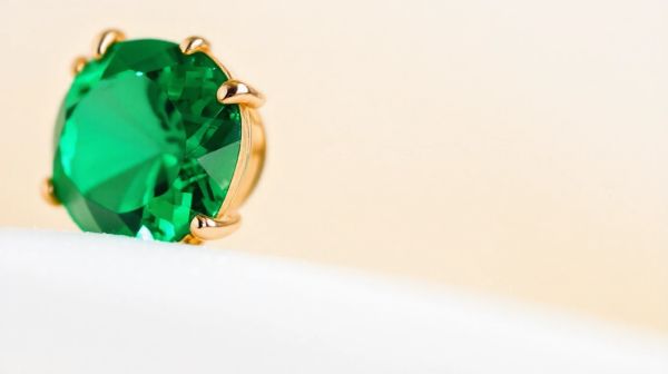 10 conseils pour choisir votre bague émeraude idéale